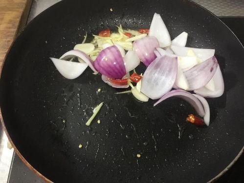 小瓜和洋葱可以搭配吃吗,营养互补的饮食新选择