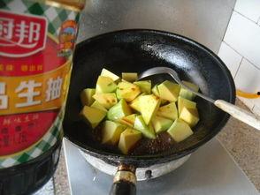 吊瓜切着吃,尽享夏日清新美味